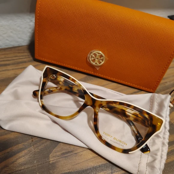 Tory Burch Tortoise Glasses with Bold Orange Case - Picture 2 of 8